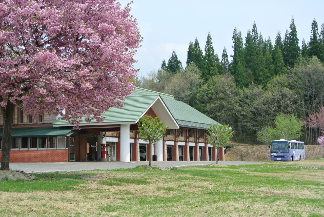 Yurari Tadami Exterior photo